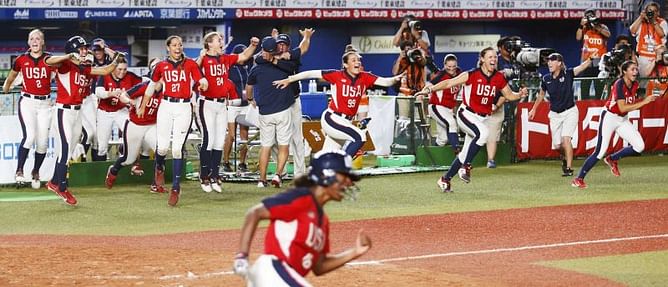US beats Japan 7-6 in final of softball world championship
