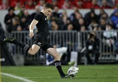 Barrett at 10 for All Blacks, Hodge in for Australia
