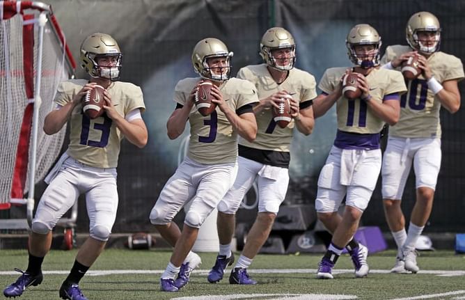 Embrace the hype: Washington clear favorite in Pac-12