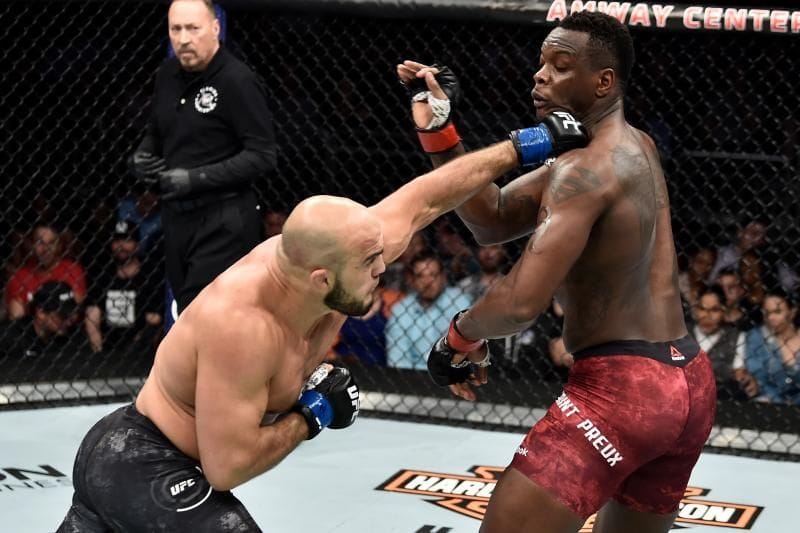 5 Best UFC Submissions of 2018