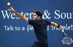 Western and Southern Open: Roger Federer begins quest for eighth title; Serena Williams ousted