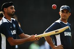 "Tu bhi shirt khol de", says Ganguly to Harbhajan