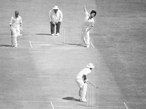 8 fearsome bowlers from the 70s and 80s, and their favorite bunnies