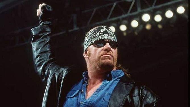 10 Longest reigning WWE Hardcore Champions