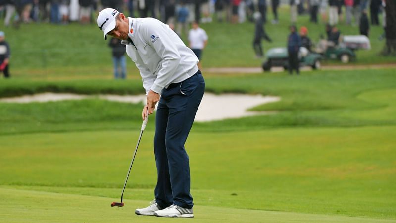 Rose becomes world number one despite playoff loss to Bradley