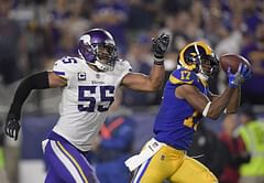 Zimmer, Vikings scrambling for solutions to suddenly shaky D