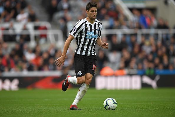 Newcastle United v Arsenal FC - Premier League