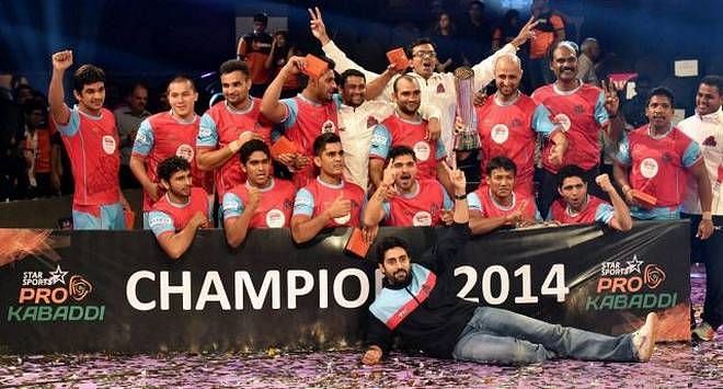 Jaipur Pink Panthers winning the 2014 PKL season