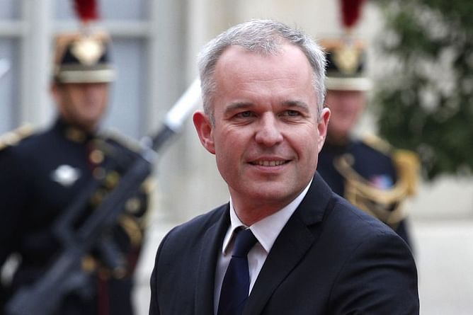 French president names 2 new ministers in mini-reshuffle