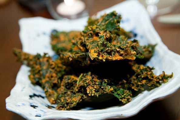 Kale chips make a very good low-carb snak