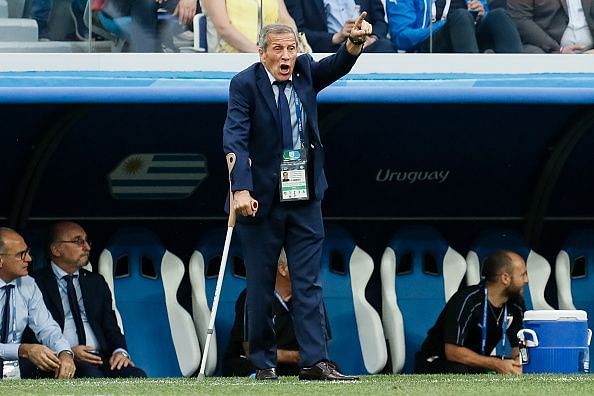 Oscar Tabarez: A 71-year-old's Unrelenting Quest for Glory Despite Chronic Neuropathy