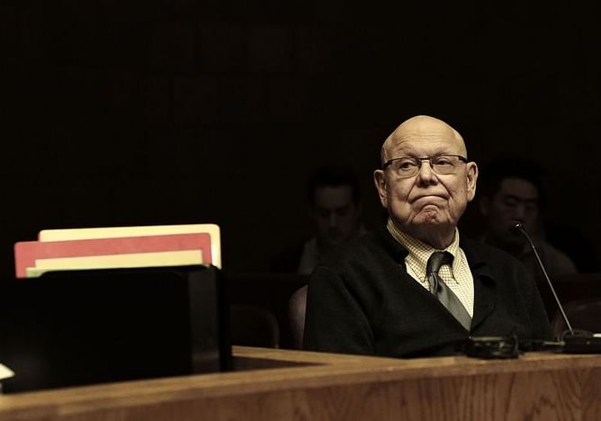 Retired psychologist loses license in Larry Nassar scandal
