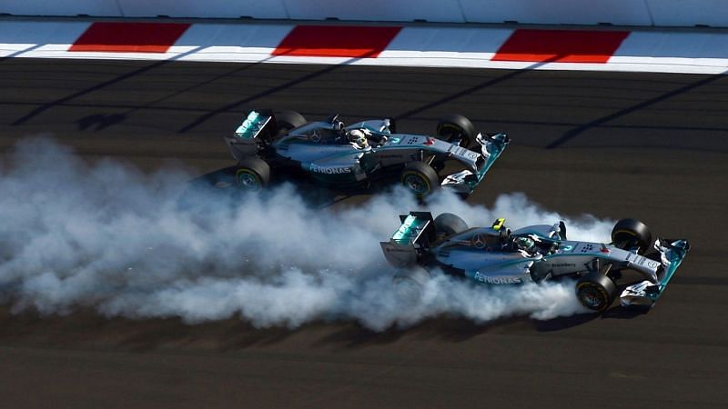 Nico Rosberg and Lewis Hamilton squabble for track position