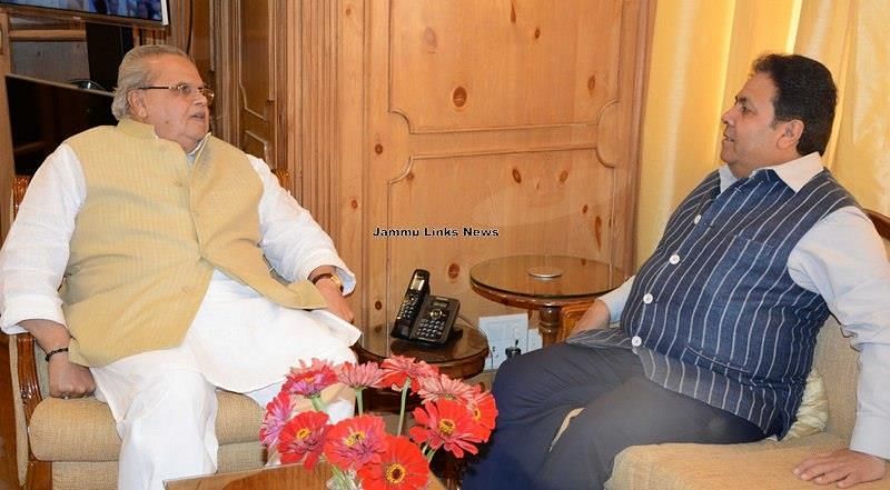 JK Governor and Rajiv Shukla/ PIC- Jammu Links