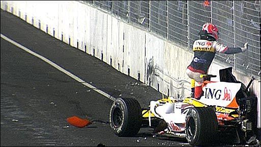 Nelson Piquet Jr. crashed in 2008