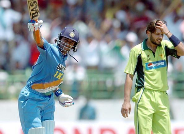 Top 5 MS Dhoni knocks against Pakistan in ODIs