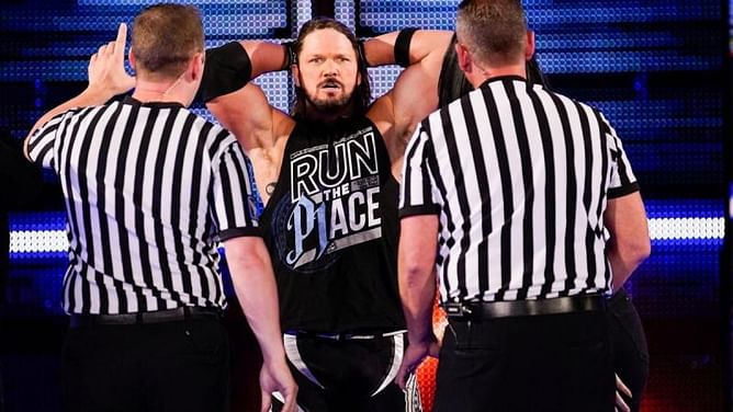 5 Epic ways WWE can shock everyone on SmackDown (11 September)