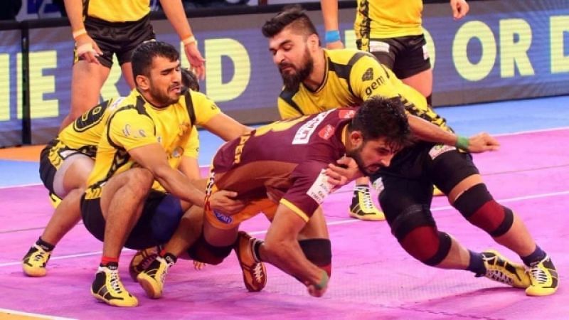 Surjeet Singh in action against Telugu Titans