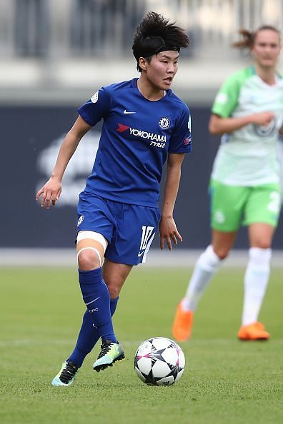 VfL Wolfsburg Women's v FC Chelsea Women's - Women's UEFA Champions League Semi Final Second Leg