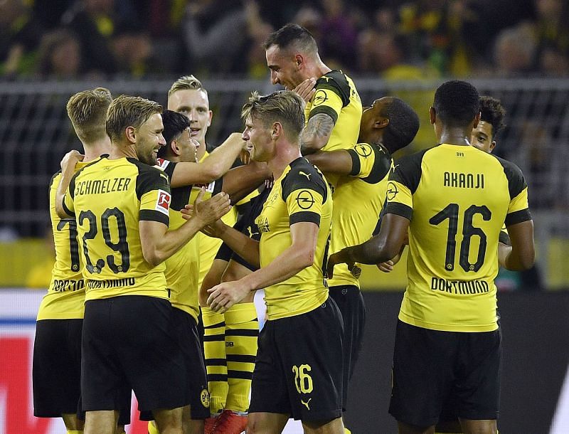 Alcacer stars in debut, seals Dortmund's 3-1 win in Germany