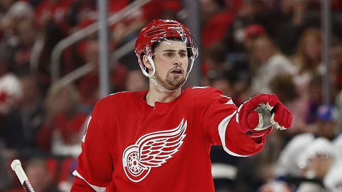 Red Wings need Larkin to step up in new era