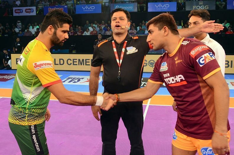 Enter captionUP Yoddha outclassed Patna Pirates with the score 46-41.