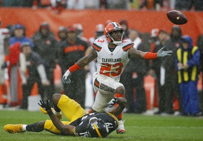 Well, the Browns didn't lose, tying Steelers 21-21