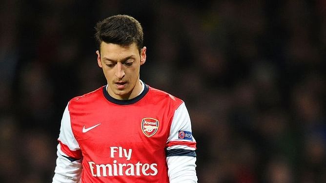 5 world-class footballers who need to change their clubs.