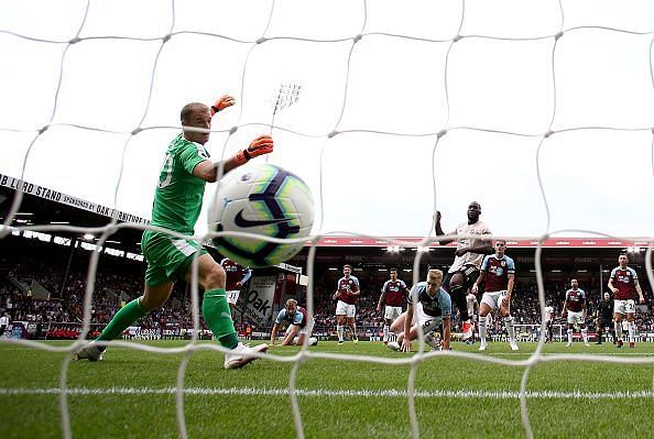 Burnley FC v Manchester United - Premier League