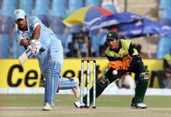 Dhoni against Pakistan in the 2008 Asia Cup