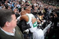 Ray Allen and Reggie Miller embrace