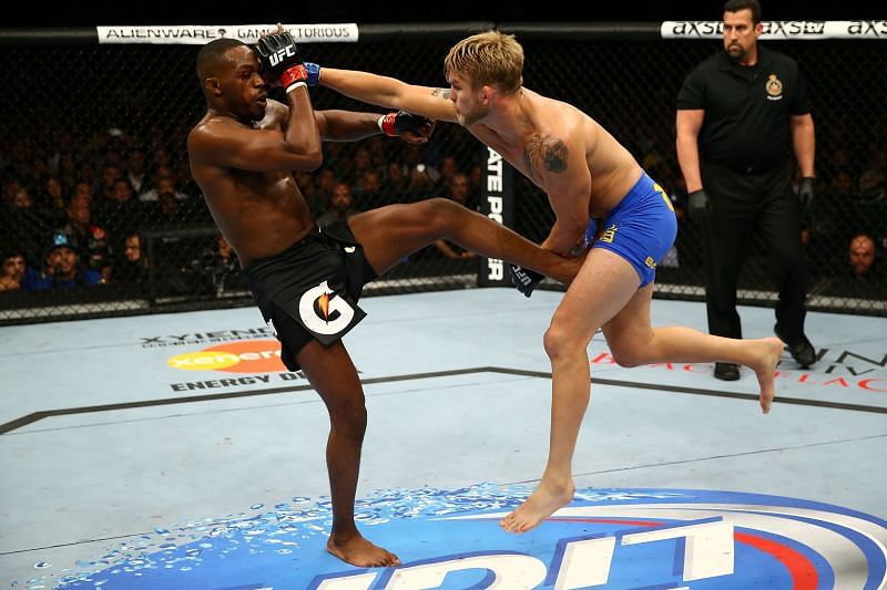 Jon Jones found himself in trouble against Gustafsson