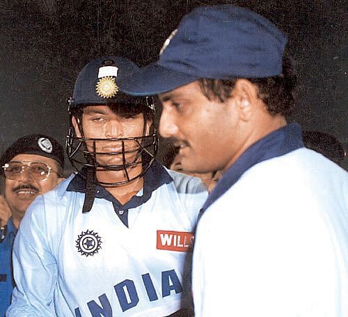 Kanitakr kept his cool and guided India to a famous win. Sadly, Kanitkar could not have a long career for Team India