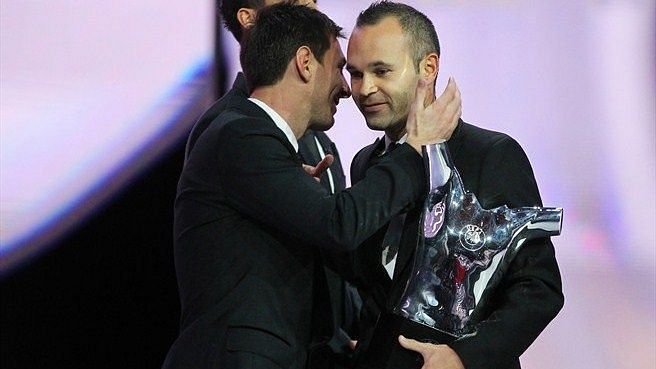 Iniesta with the winner of the Ballon d&#039;Or that season, Lionel Messi.