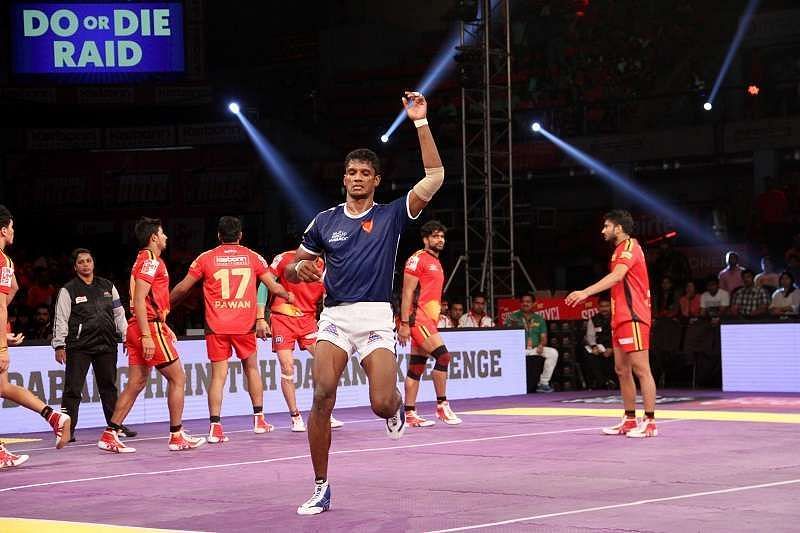 Selvamani K celebrates against the Bengaluru Bulls