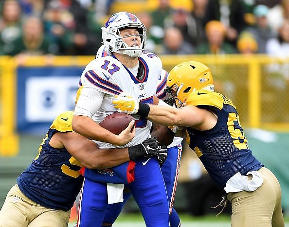 Buffalo Bills v Green Bay Packers