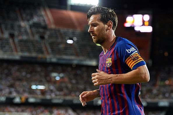 Lionel Messi in action: Valencia vs Barcelona