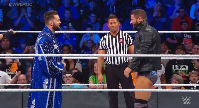 Roode &amp; Balor trade gear in the middle of their match