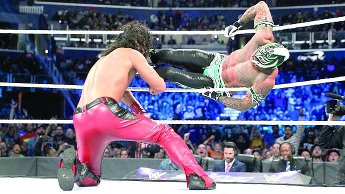 Shinsuke Nakamura could interfere and cost Mysterio the match