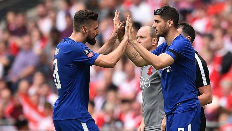 Alvaro Morata and Olivier Giroud are finding it hard to score goals for Chelsea FC
