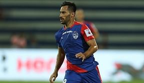 ISL 2018-19: Carles Cuadrat Explains Why Xisco Hernandez Ran Down Tunnel Before Substitution