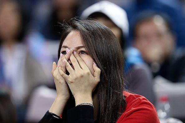 A Federer fan feeling disappointed over the dismal performance of her favorite tennis star