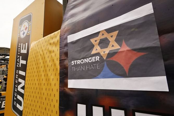 Design based on Steelers helmet honors synagogue dead