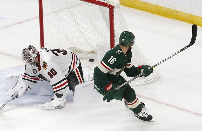 Zucker's OT goal gives Wild 4-3 comeback win vs. Blackhawks