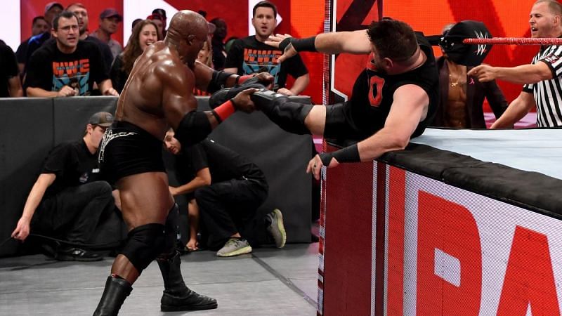 Bobby Lashley put Kevin Owens on the treatment table with this attack