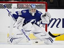 Miller, white-hot Lightning beat struggling Knights 3-2