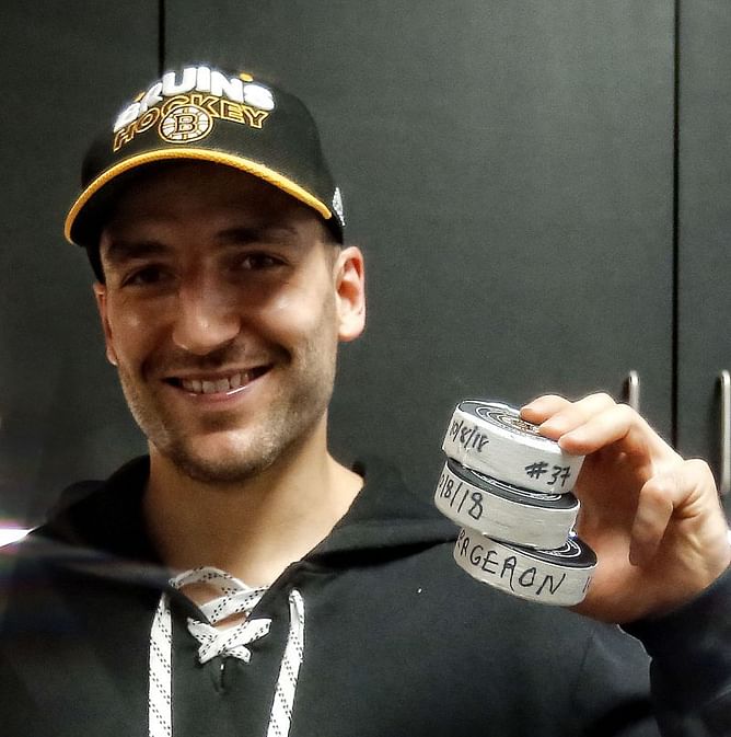 Bergeron has hat trick, Pastrnak adds 4 points as B's roll