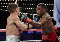 Jacobs edges Derevyanchenko to win IBF middleweight title