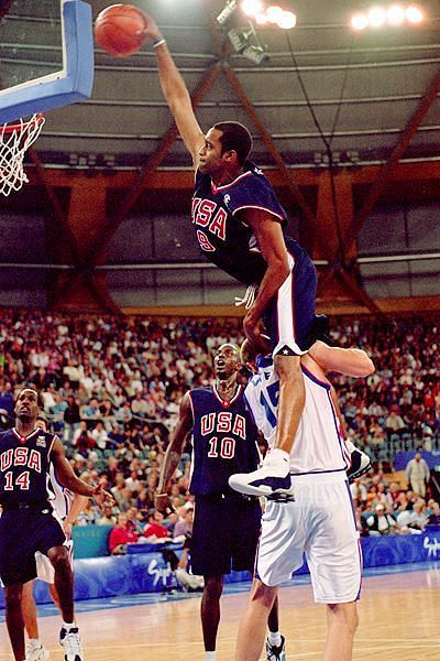 Vince Carter dunks over a 7 footer while playing for Team USA