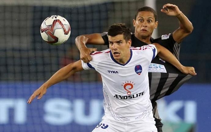 Andrija Kaluderovic slowed down Delhi&#039;s attacking moves up the pitch on several occasions. Image Courtesy: (Indian Super League)